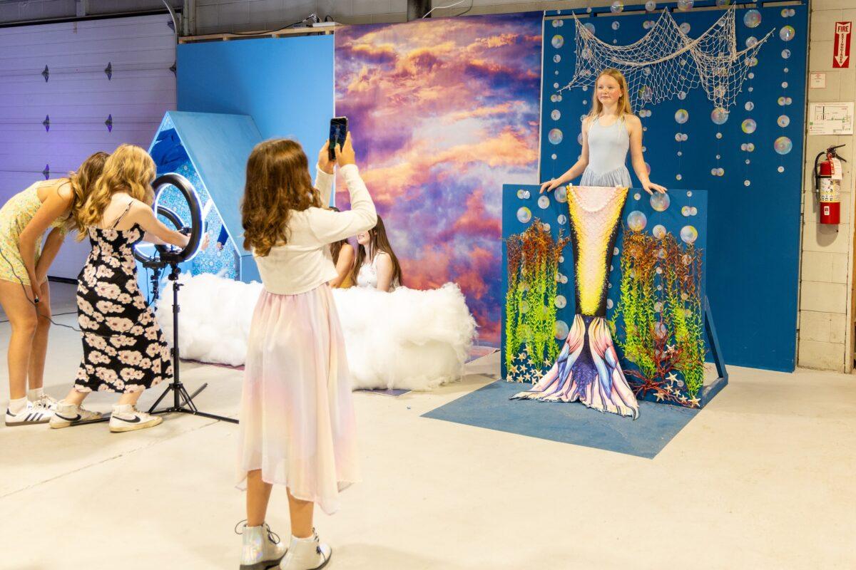 Kids Birthday Party At Calgary Selfie Museum